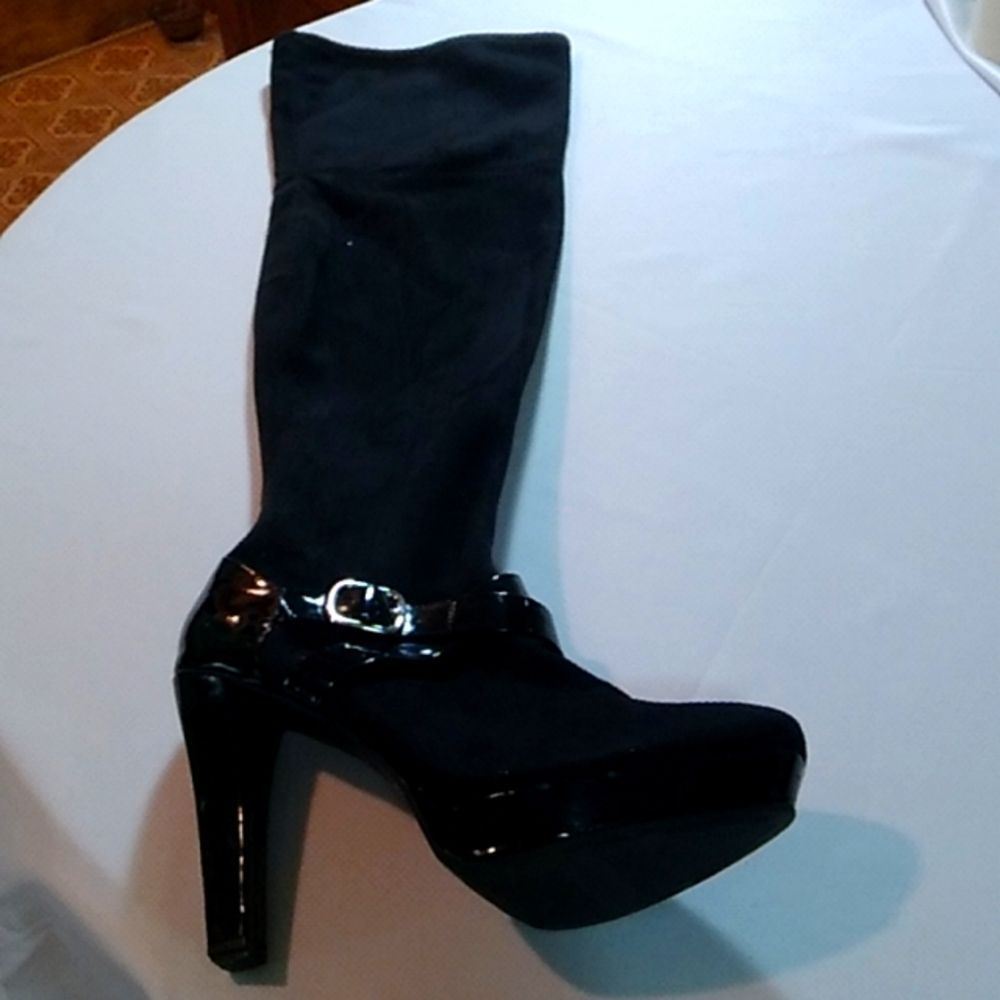 Jennifer Lopez size 9 and 1/2 medium black suede thigh high boots